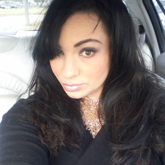 Meet your Posher, Amanda - Picture 1 of 1